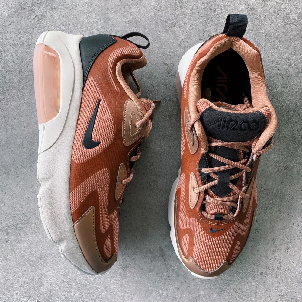 Nike Air Max 200 - Picture 4 of 8